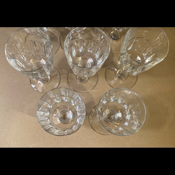 Antique small crystal white wine glasses set 8 good used condition - Picture 7 of 11